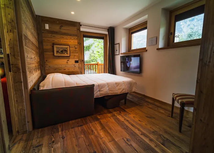 - Mont Blanc Apartment Courmayeur